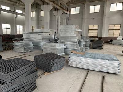 镀锌钢格板 特点、应用与选择指南