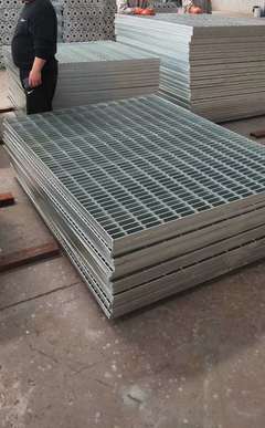 镀锌钢格板 特性、应用与选择指南