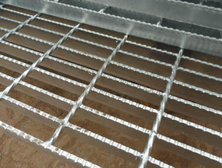 钢格板 从齿型到热浸镀锌，全面解析其分类与应用
