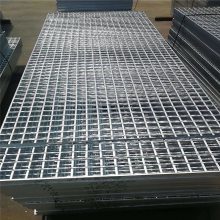 钢格板踏步与下水道钢格板 武汉钢格栅的应用与优势